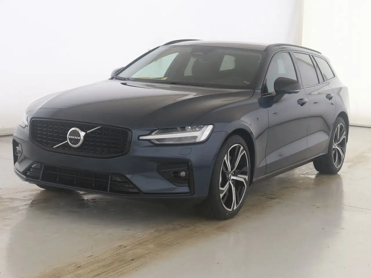 V60B4 Mild-Hybrid Benzin Plus Dark