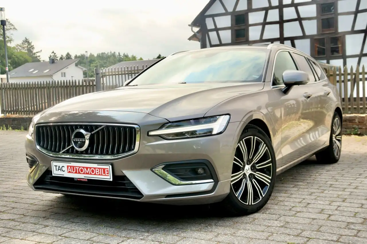 V60Inscription AWD PANO HUD H&K 1.Hd Voll!