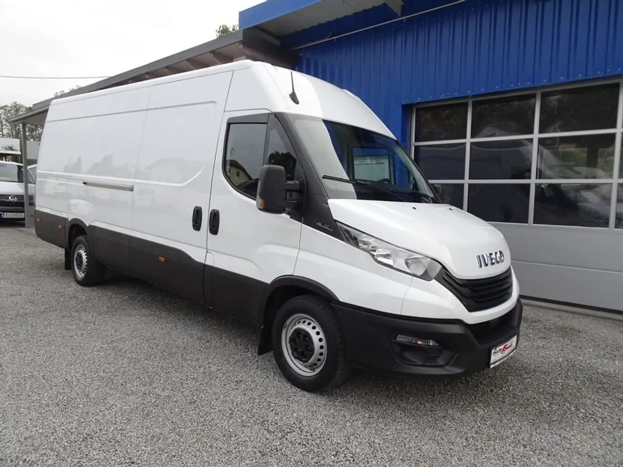 Daily35S16 V 2,3 D Kasten L4H2 / AHK 3500 KG
