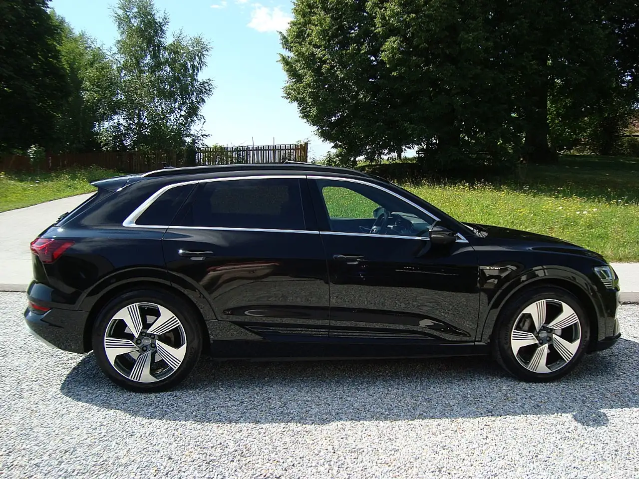 e-tron55 quattro 95kWh Advanced Richtig Voll !!