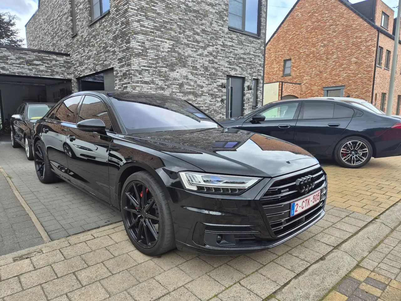 A8A8 55 TFSI quattro tiptronic