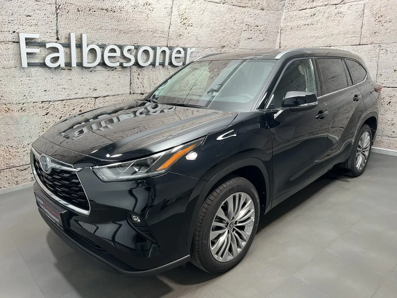 Highlander2,5 Hybrid Style