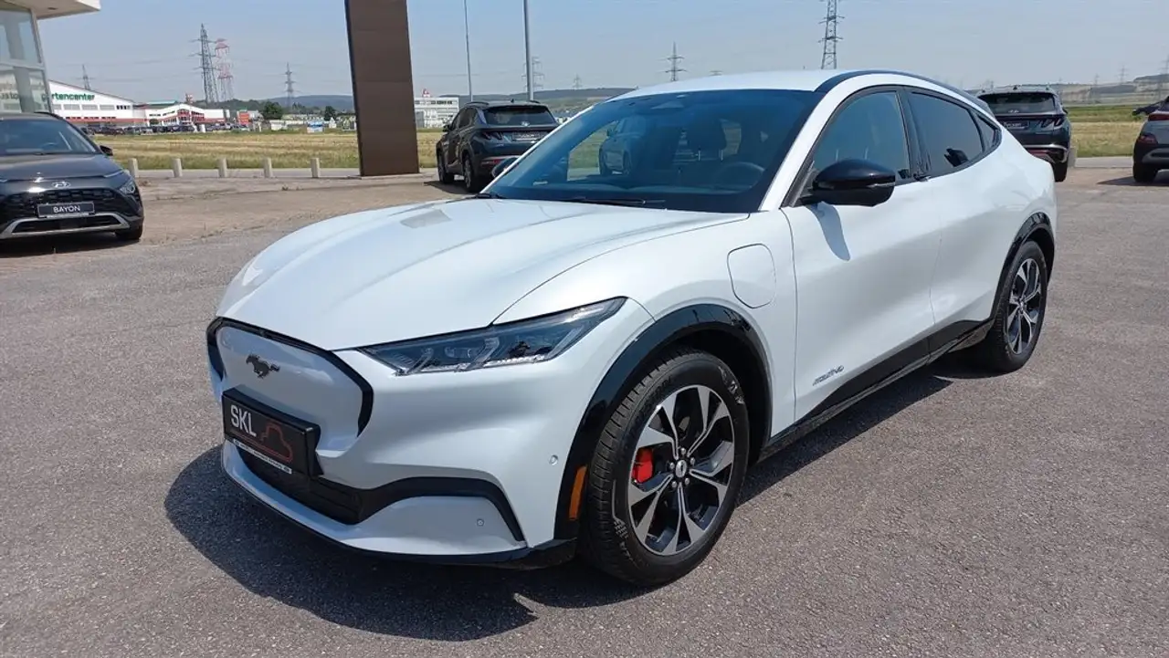 MustangMach-E AWD Standard Range mit Techn.Paket
