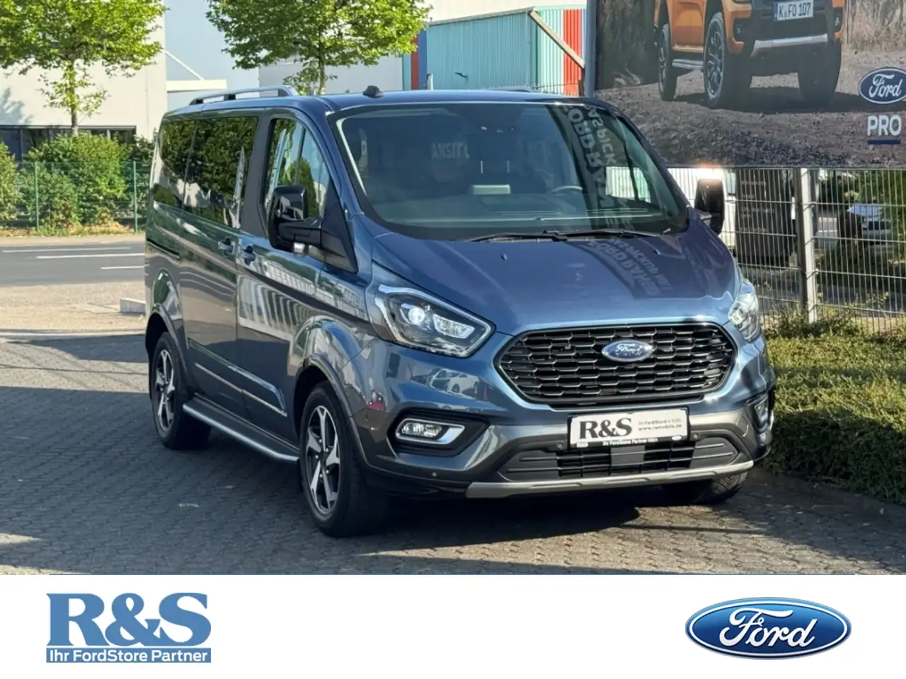 Tourneo CustomActive 320 L1 AHK+Rückfahrkamera+Bi-Xenon+Navi
