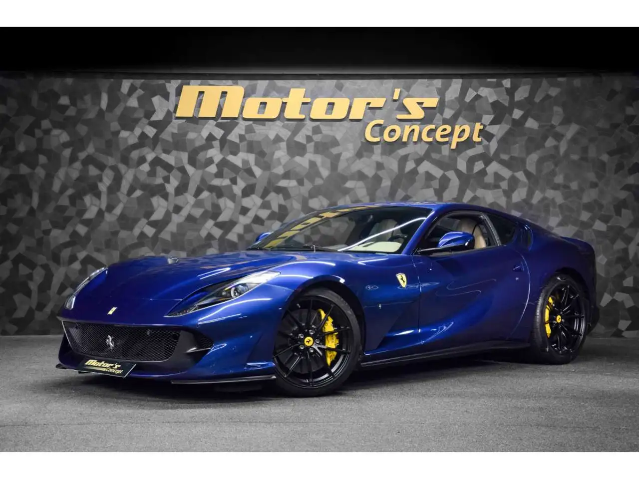 812Superfast 6.5 V12 - BLEU TOUR DE FRANCE