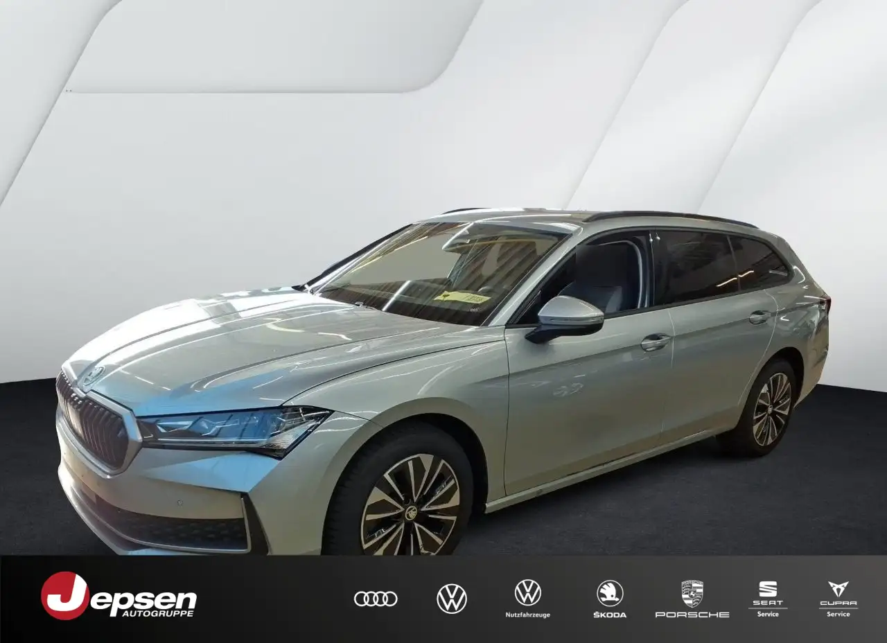 SuperbCombi 2.0 TDI DSG Selection /AHK /MATRIX-LED
