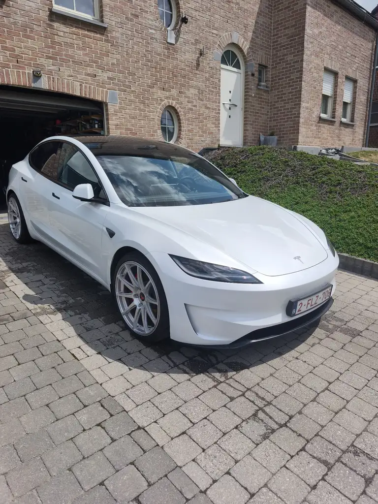 Model 3Performance Dual Motor AWD