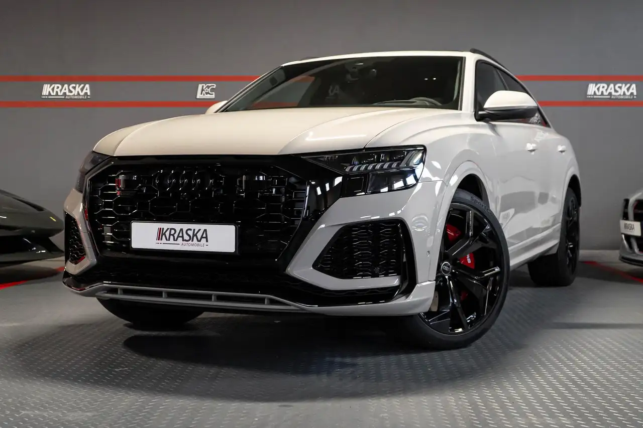 RS Q8RSQ8 4.0 TFSI quattro AHK PANO B&O STHZ RS-AGA