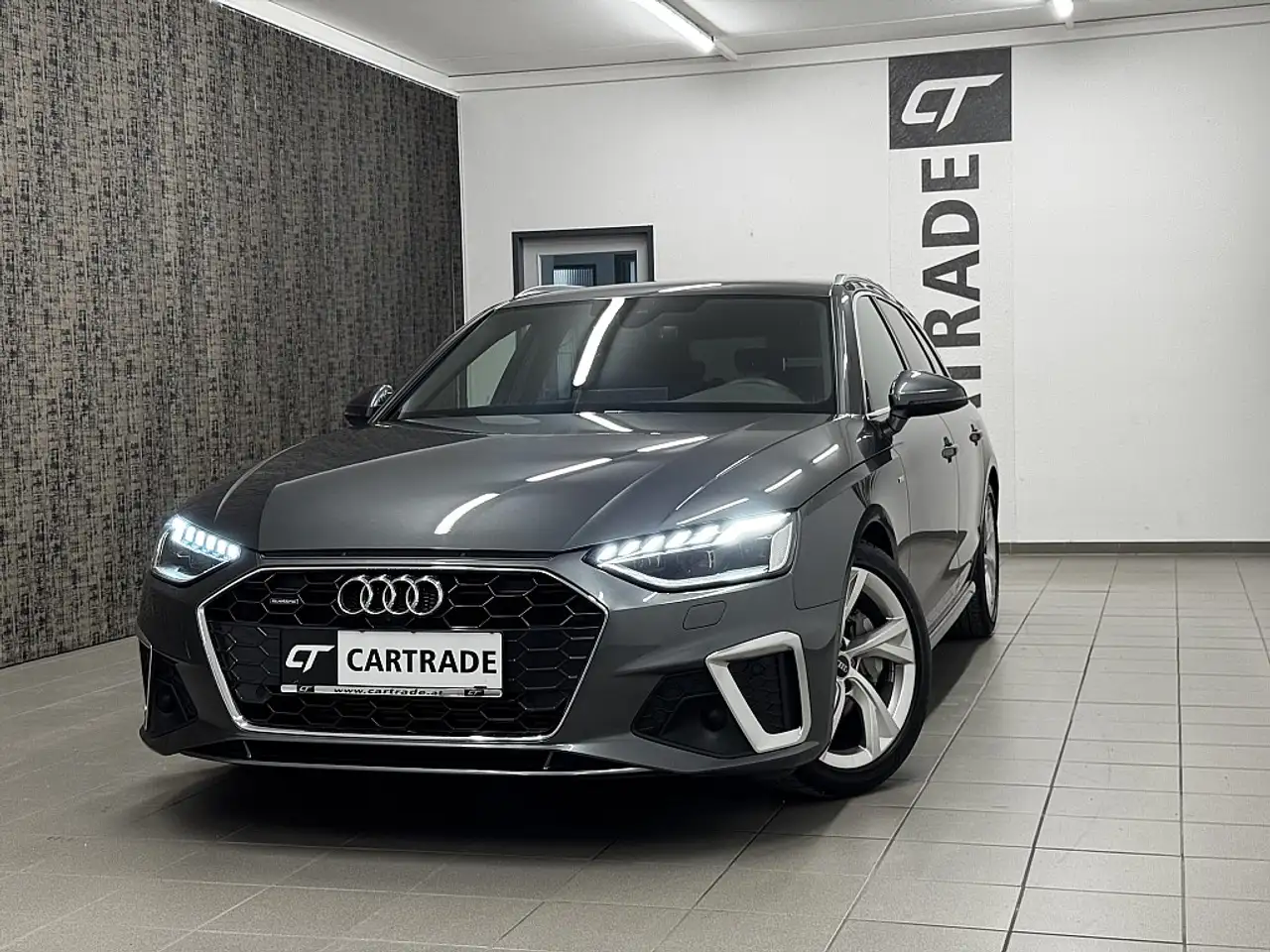A4Avant 40 TFSI quattro 2x S-line S-tronic / MATR...