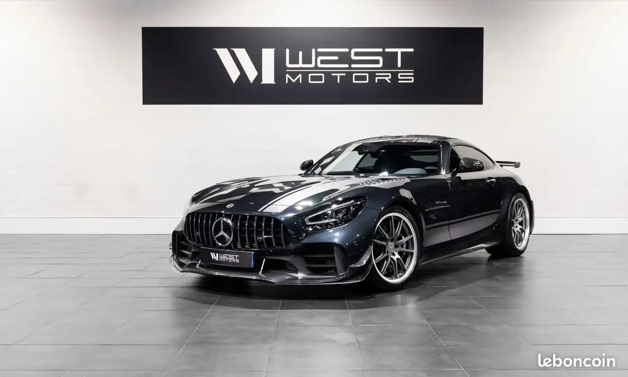 AMG GTMercedes AMG-GT R Pro IMMAT France 1 OF 750 Caméra
