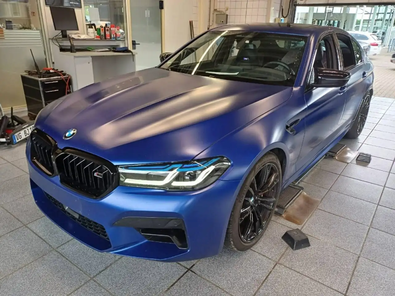 M5Competition/HUD/Navigation/HarmanKardon
