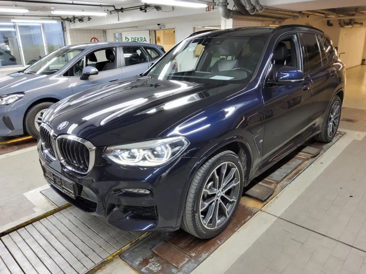 X330e xDRIVE M SPORT/SHADOW/20Z/LED-AD/LIVE/KAM