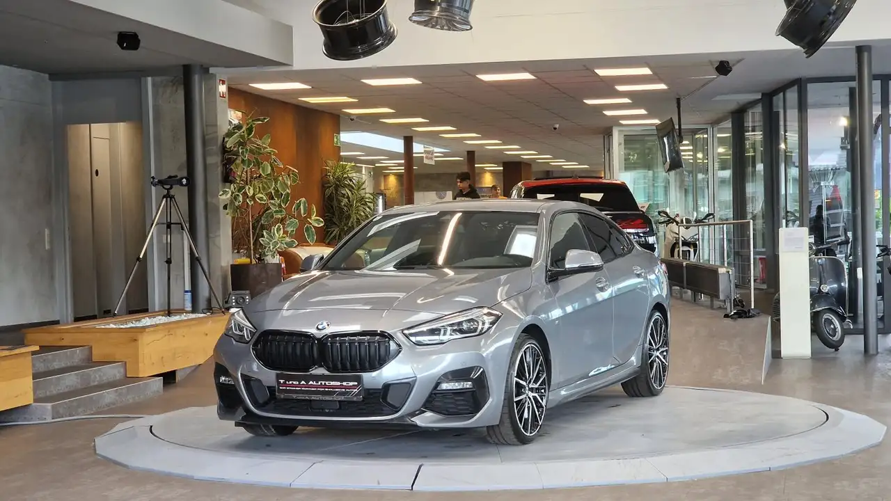 218Gran Coupé M-Paket Aut. *Navi*Carplay*19Zoll*LED*