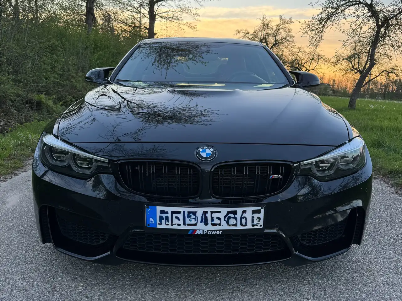 M4M4 Coupe DKG Competition inkl. 2 Reifen + Felgen S