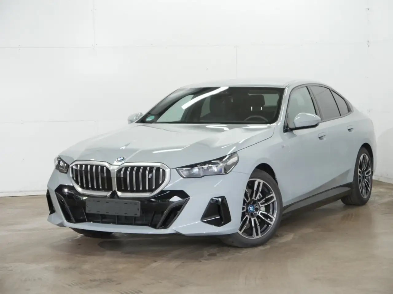 i5xDrive40 ///M-Sport ACC B&W AHK adapt.M-FwProf.