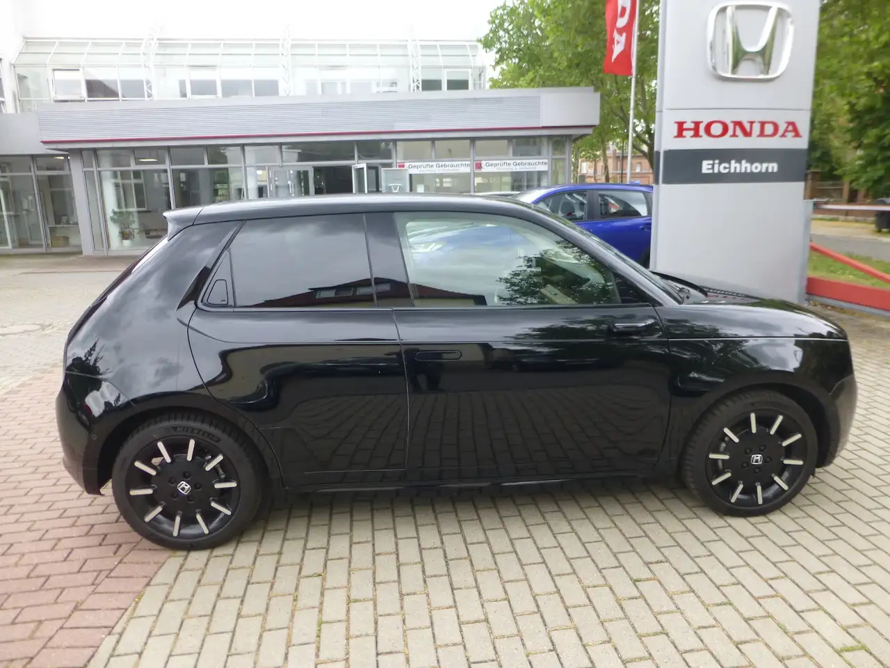 e113kW Advance Paket 17 Zoll