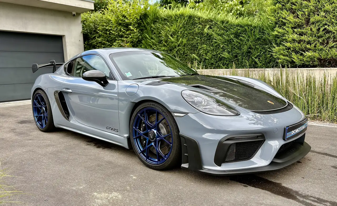 718Porsche 718 Cayman GT4 RS