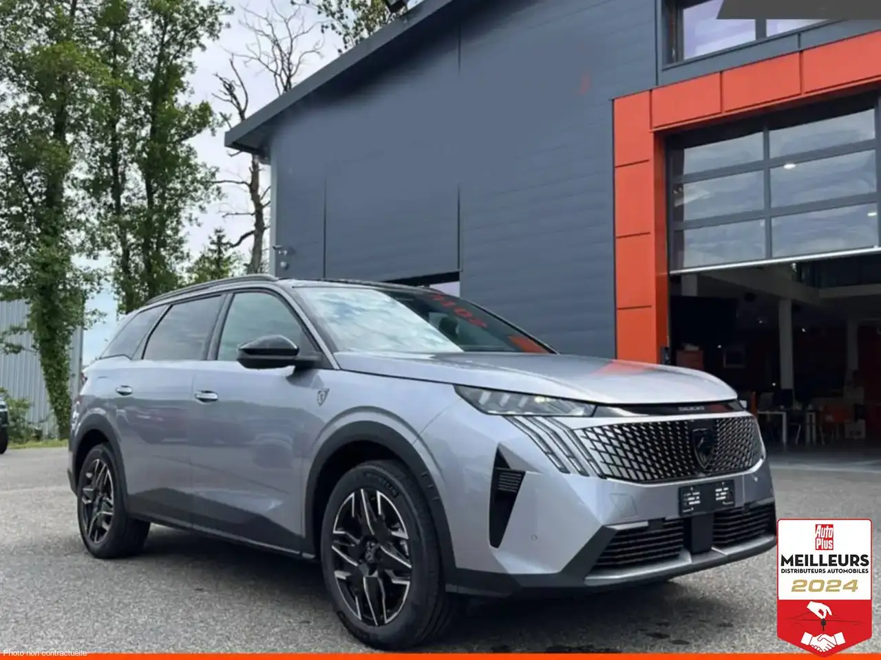 5008Hybrid 145 e-DCS6 GT +Pack 360Â° Vision and Drive 