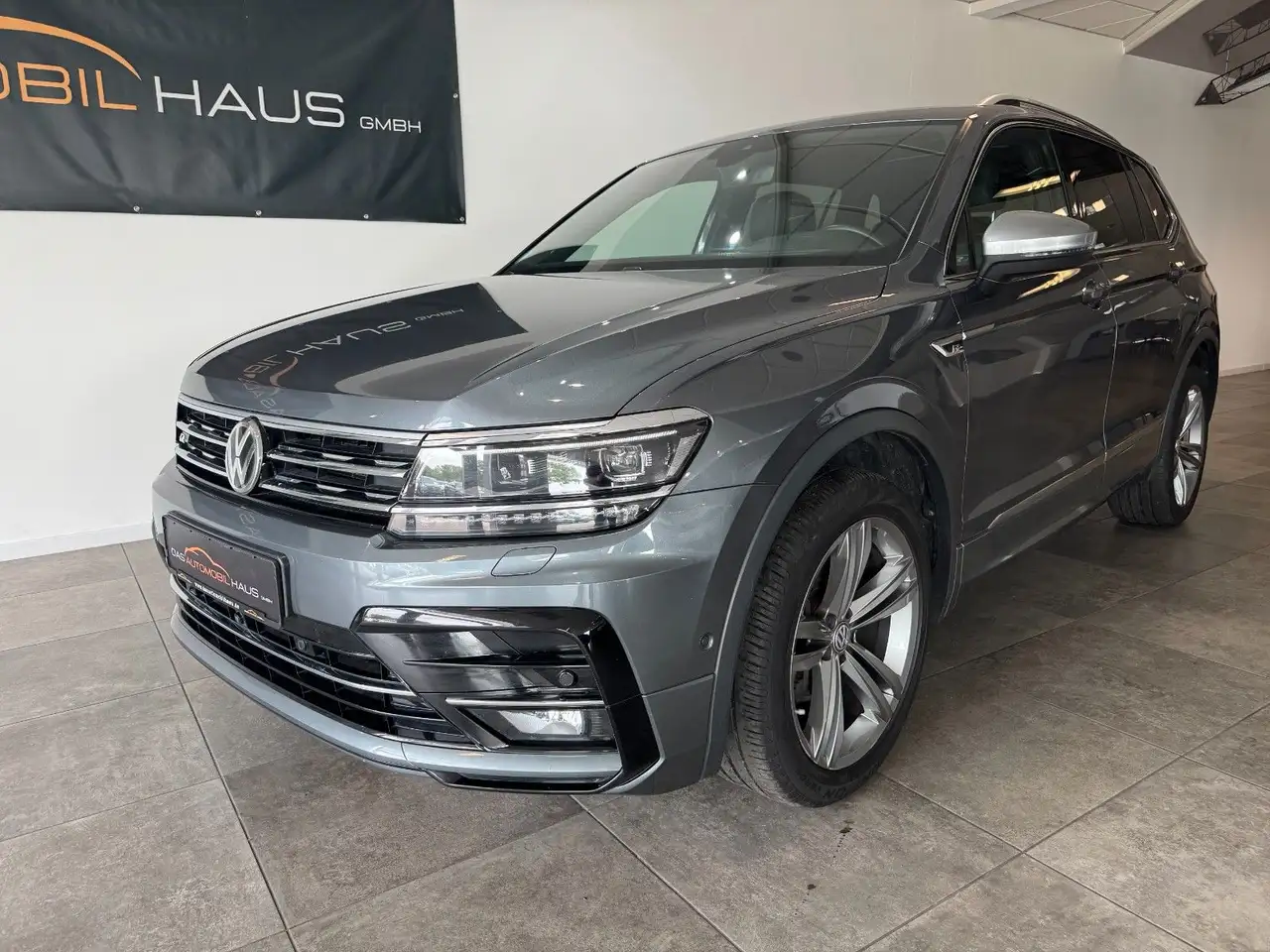 Tiguan AllspaceTiguan 2,0 TDI Allspace 2xR-Line*Pano*AHK*Leder*