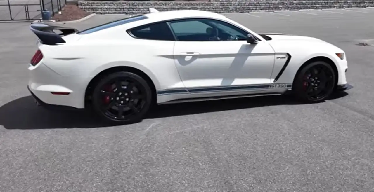 MustangShelby GT350R Heritage Edition Coupe