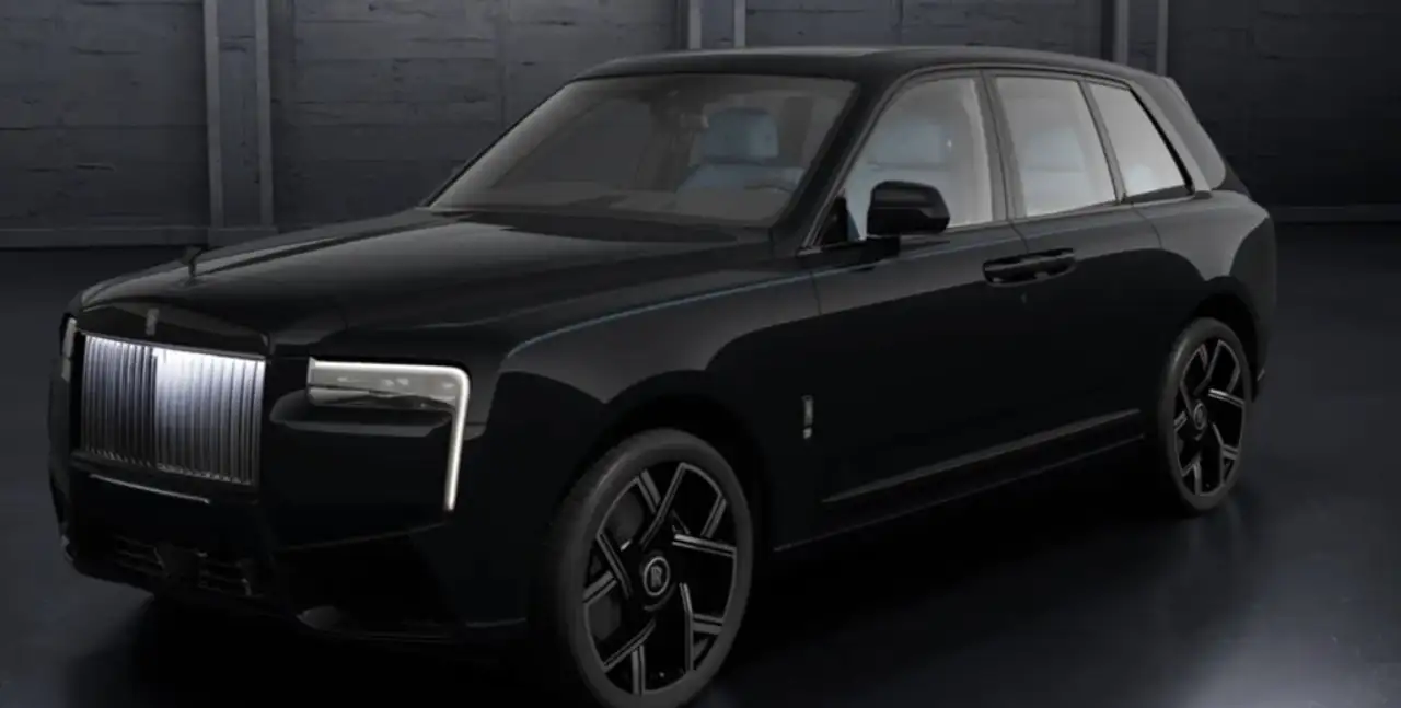 CullinanBLACK BADGE FACELIFT 2025 STOCK!!!