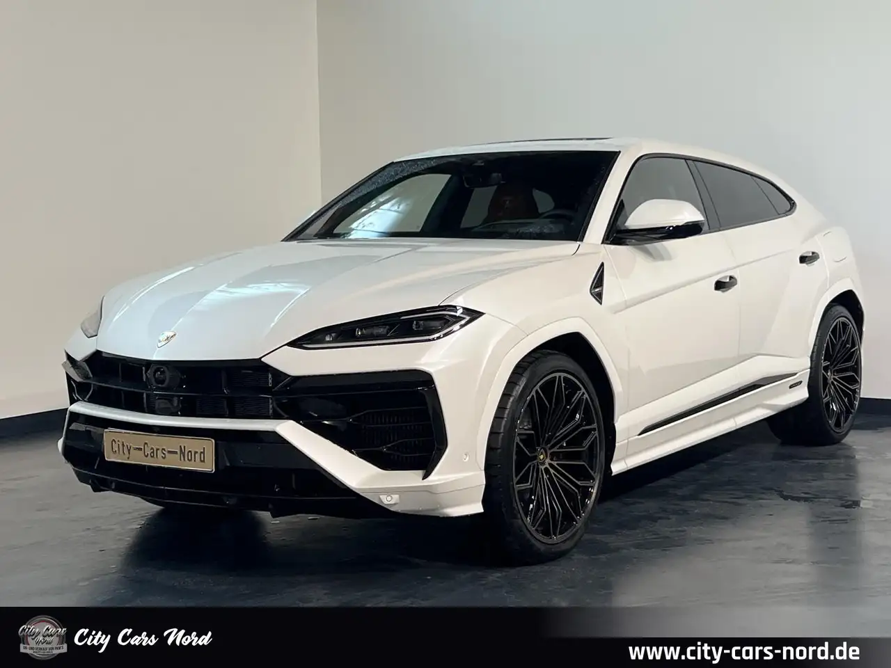 UrusSE 4.0 V8 ON STOCK PANORAMA-B&O-MASSAGE-23"