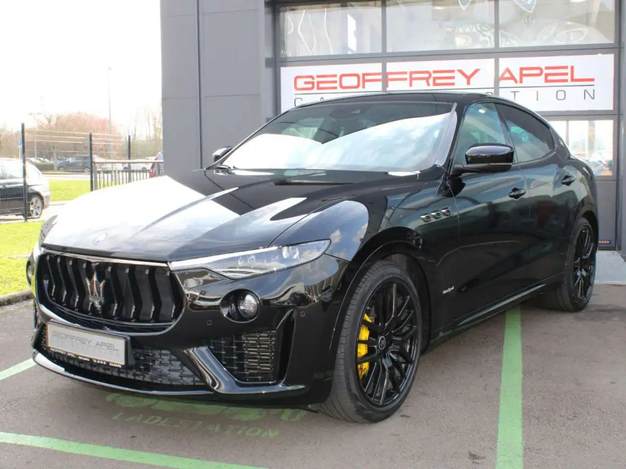 Levante3.0 V6 Q4 GRANSPORT NEW MODEL CUIR NAVI