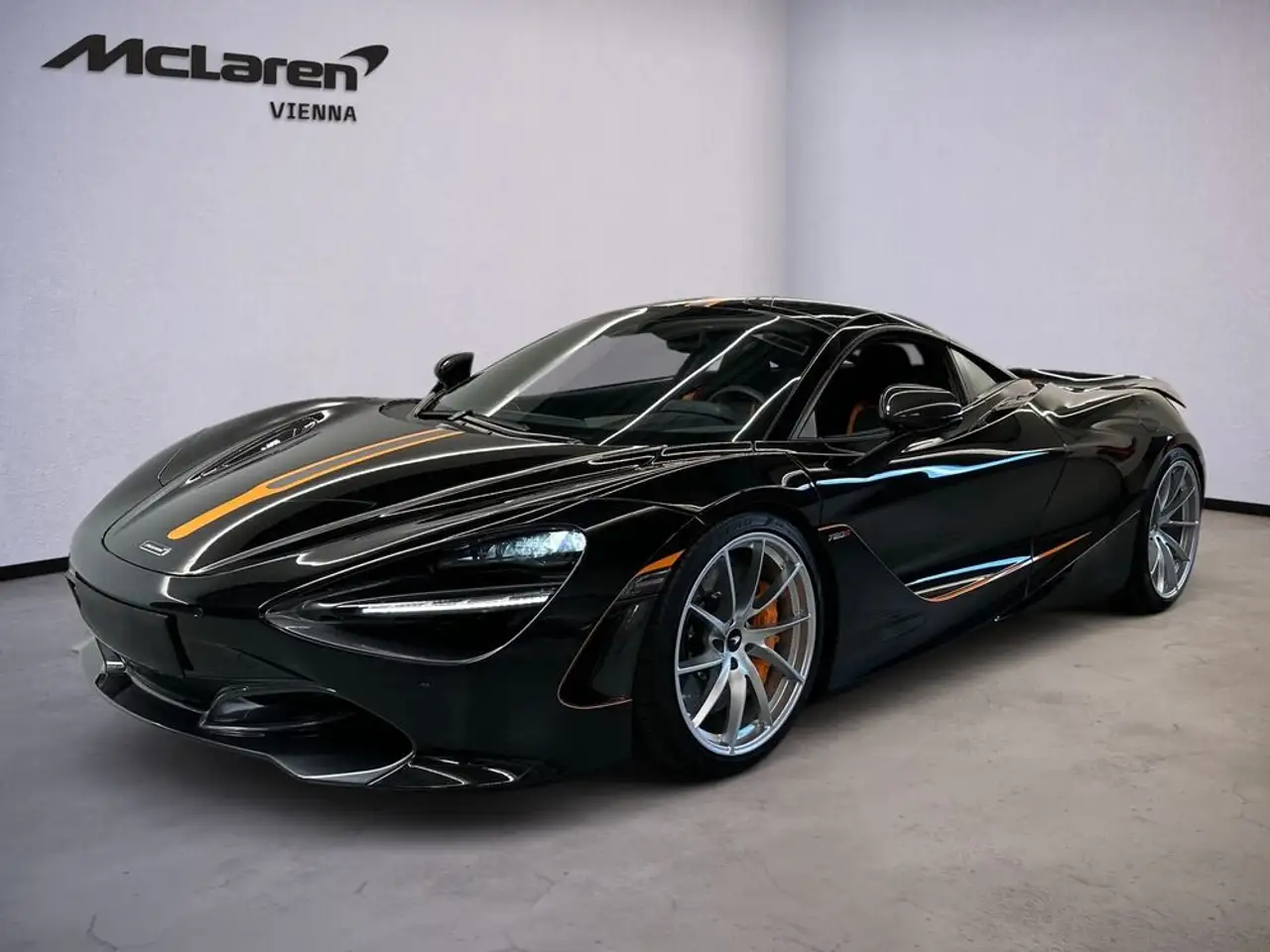 720S720S / Carbon Fibre Ext. & Int. / Track Telemetry