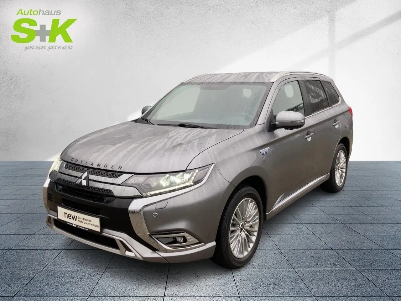 Outlander2.4 PHEV Plug-in Hybrid Plus Spirit 4WD
