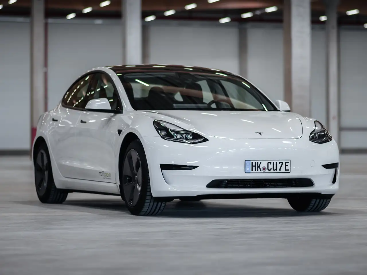 Model 3Model 3 Standard Reichweite Plus Hinterradantrieb