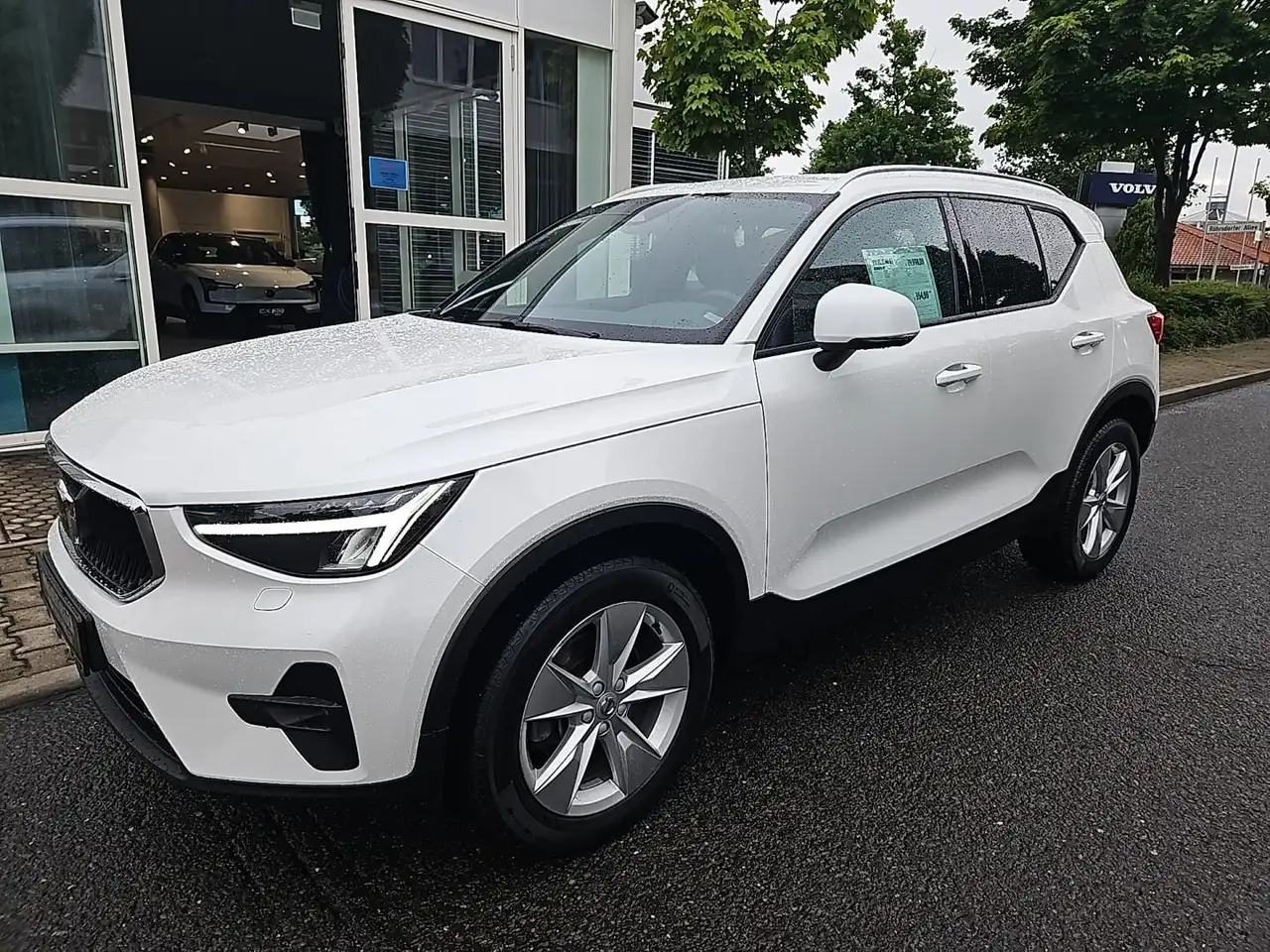 XC40B3 Core Fahr-Paket / AHZV / Winter-Paket