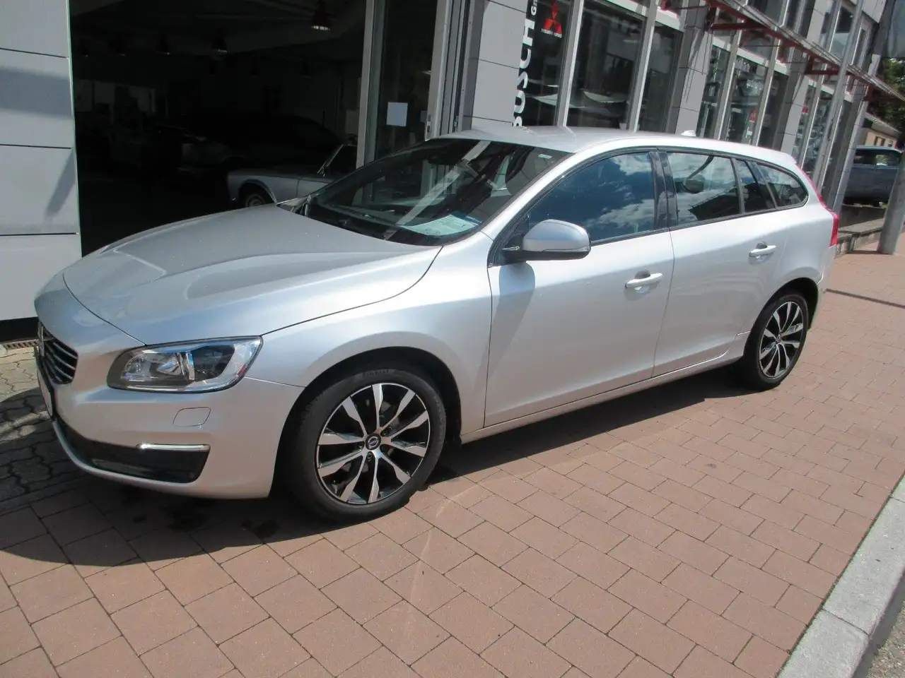 V60D3 Geartronic Linje Svart/Schiebedach/PDC/Bi