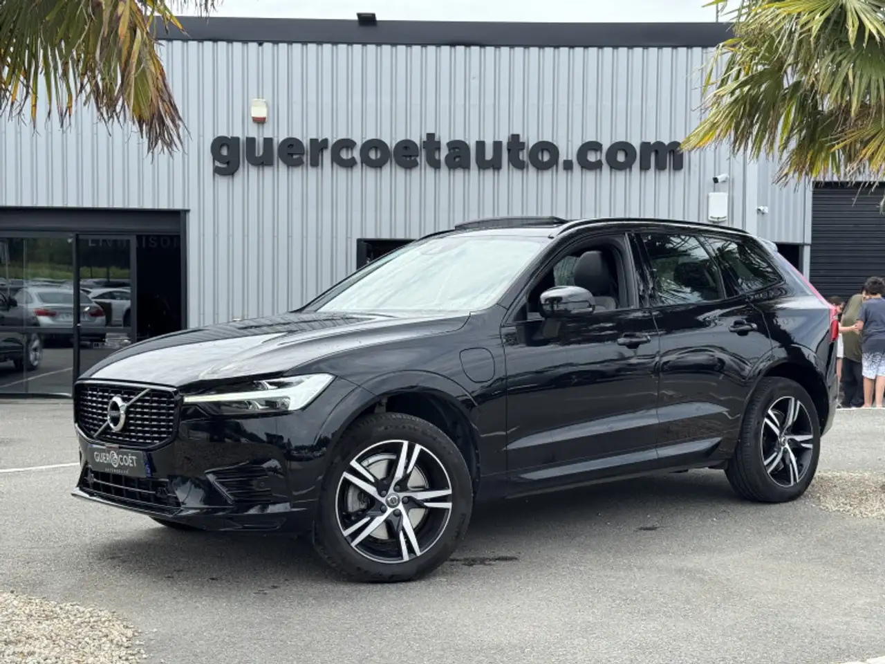 XC60T8 AWD RECHARGE 303 + 87CH R-DESIGN GEARTRONIC