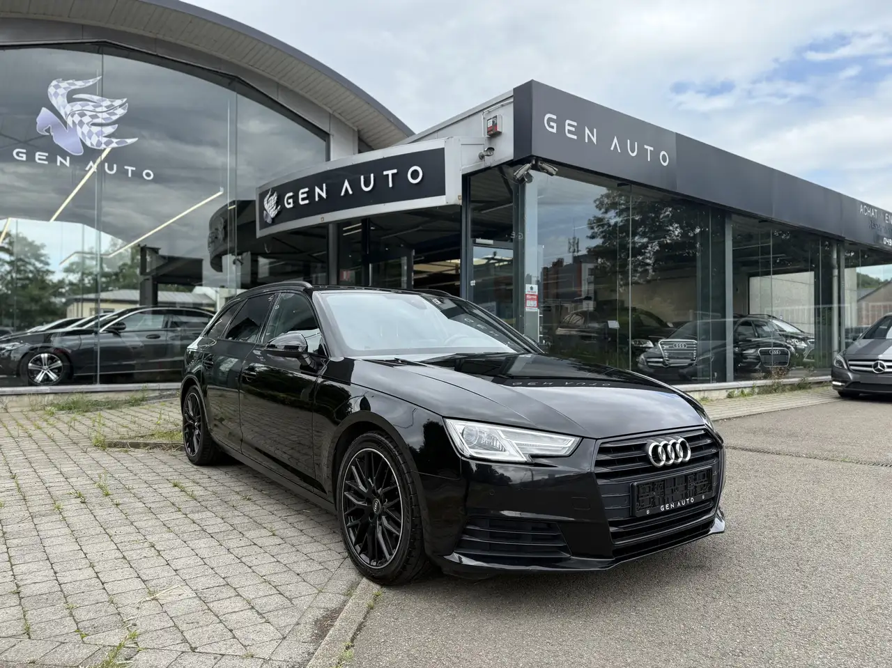 A4Avant 2.0TDi Sport Xenon Led Ambiance Full Black