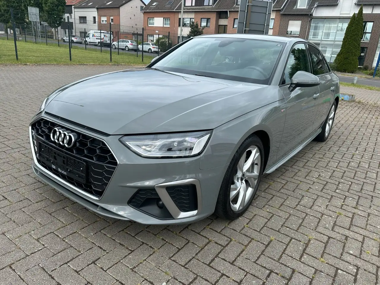 A4Lim. 40 TFSI quattro S line