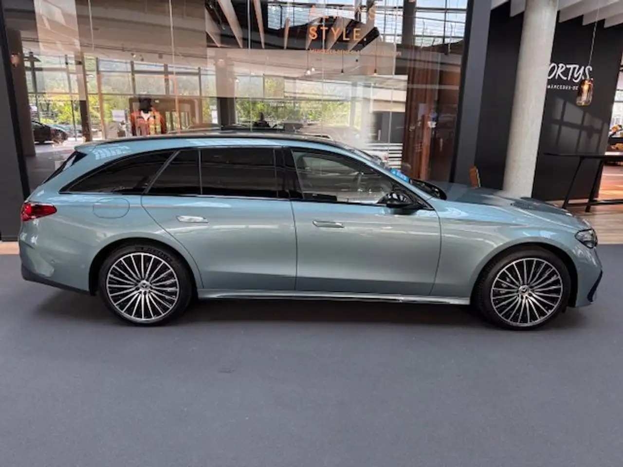 E 300E-Klasse T-Modell D Plugin Hybrid 300de AMG Line