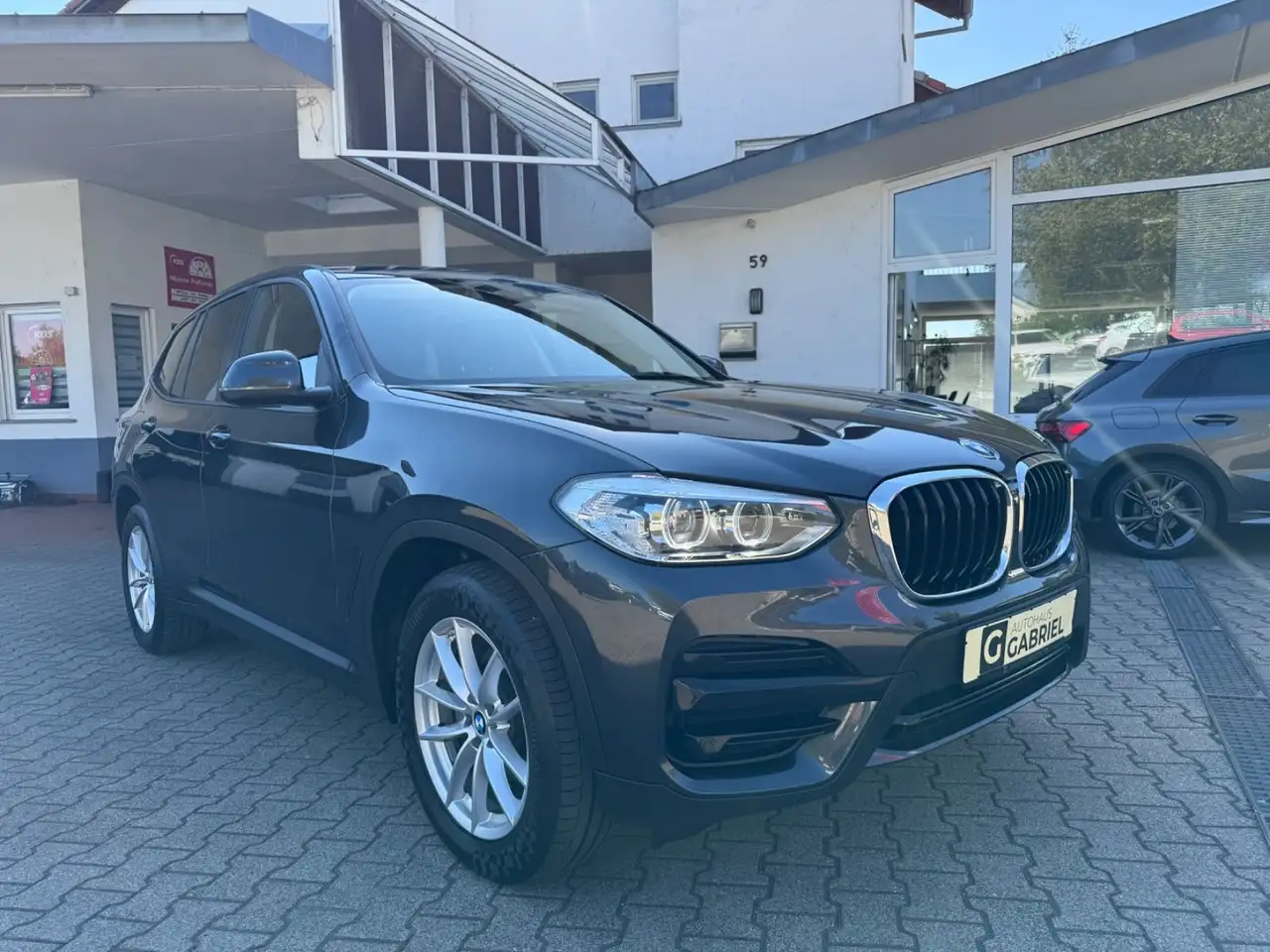 X3xDrive 20 d LiveCockpit+ Business LED HIFI