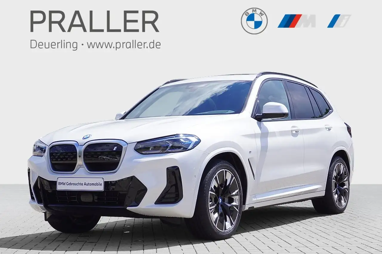 iX3M Sport Impressive AHK ACC Glasdach 20" 360Kamera