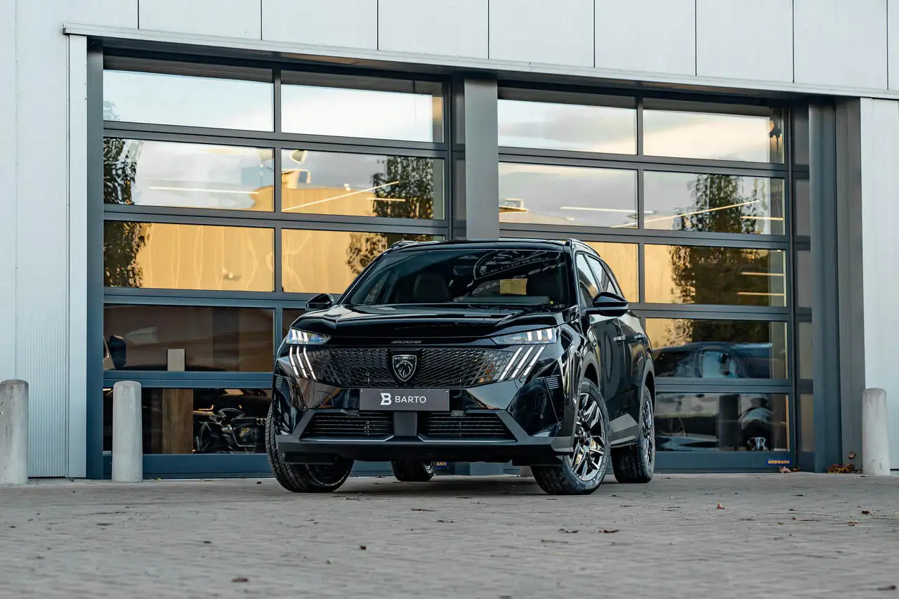 5008GT | Pano dak | 7-zit | 360° Camera | Massage |...