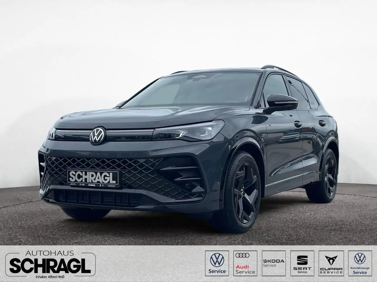 Tiguan1.5 eTSI DSG R-LINE+AHK+PANO+MATRIX+AREA