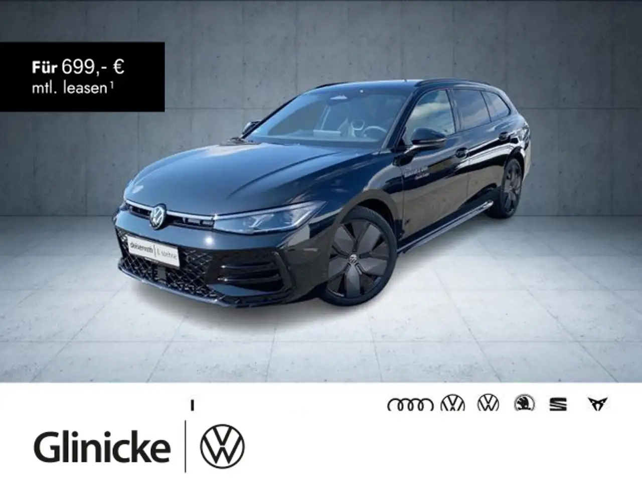 PassatVariant R-Line 2.0 TDI 4M StHz/AHK/Pano/D
