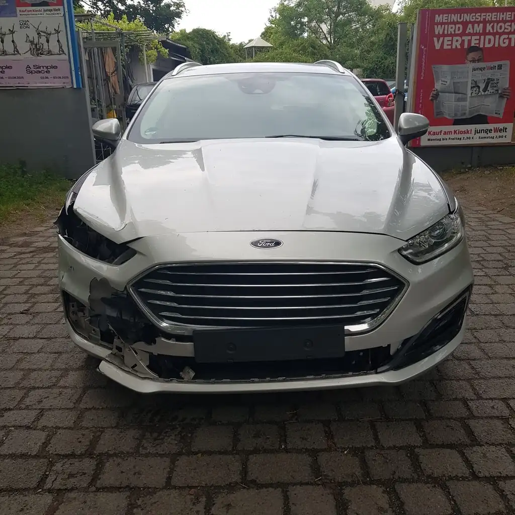 Mondeo2,0Titanium Turnier*1-HAND*S-HEFT*STAND-H