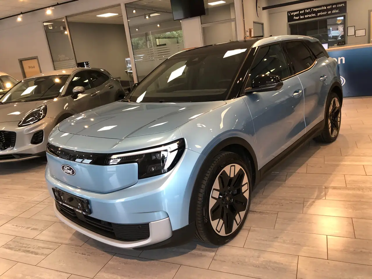 Explorere-Explorer 77 kWh RWD Premium FULL OPTION DE DIR..