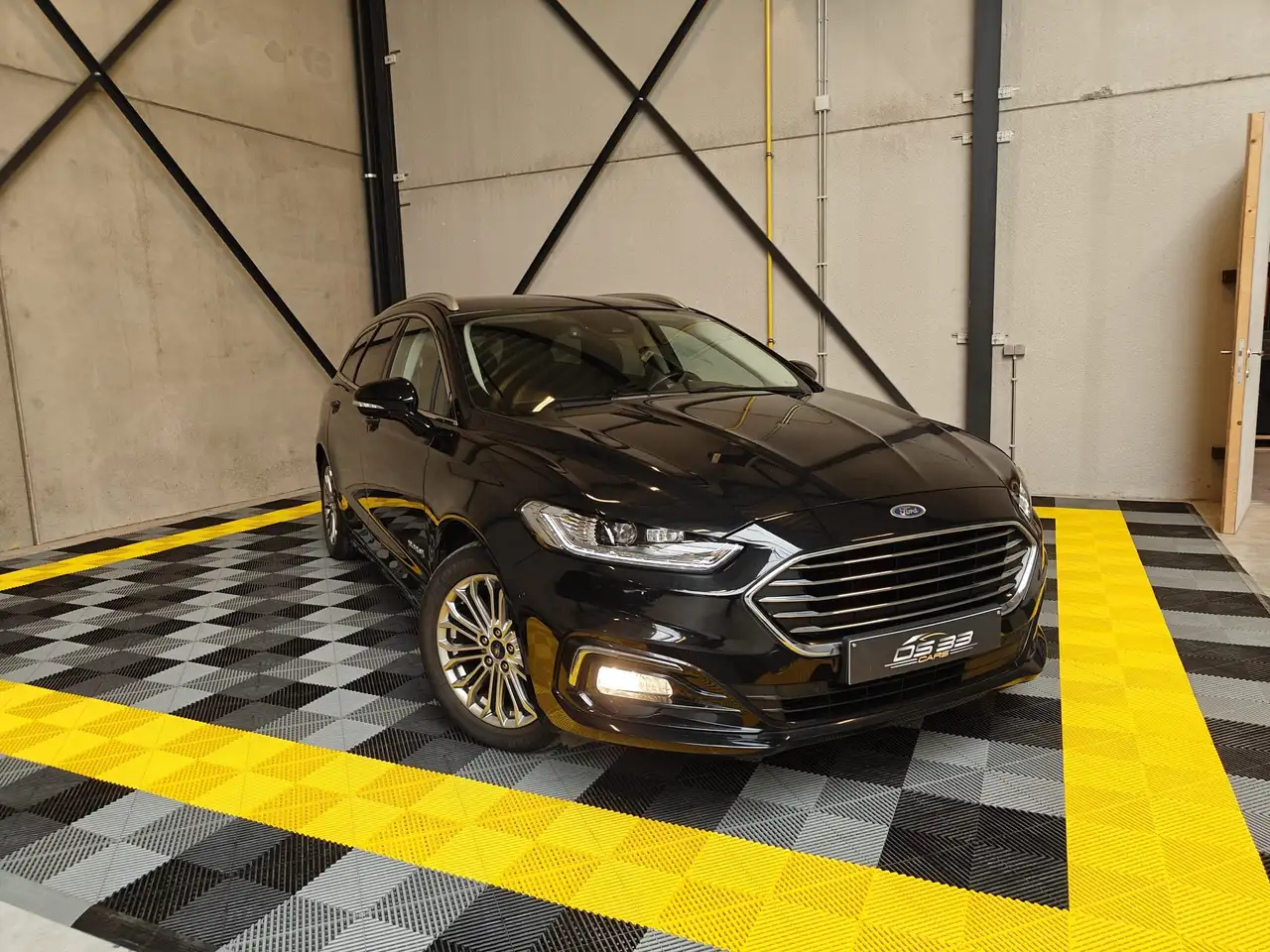 Mondeo2.0 Ti-VCT Hybrid Titanium/LED/CAM/Ambi/Apple