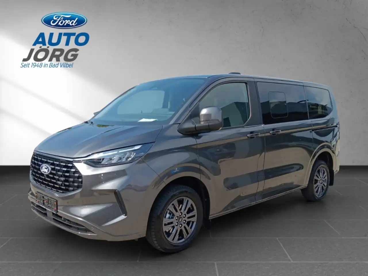 Tourneo CustomBus 320 L1 Titanium FWD 2.0 EcoBlue EU6e Titanium