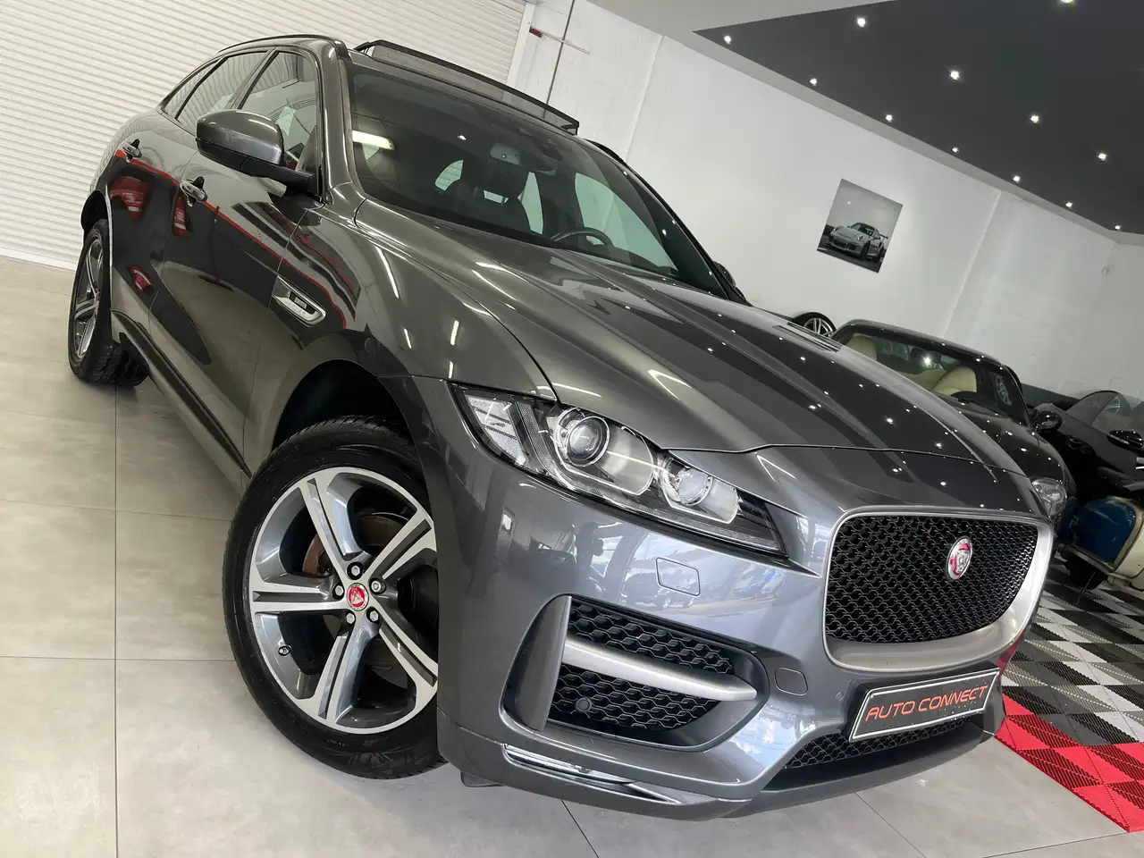 F-Pace*R-SPORT*4X4*CUIR*TOIT PNAO*NAVI*CAMERA*SG ELEC*