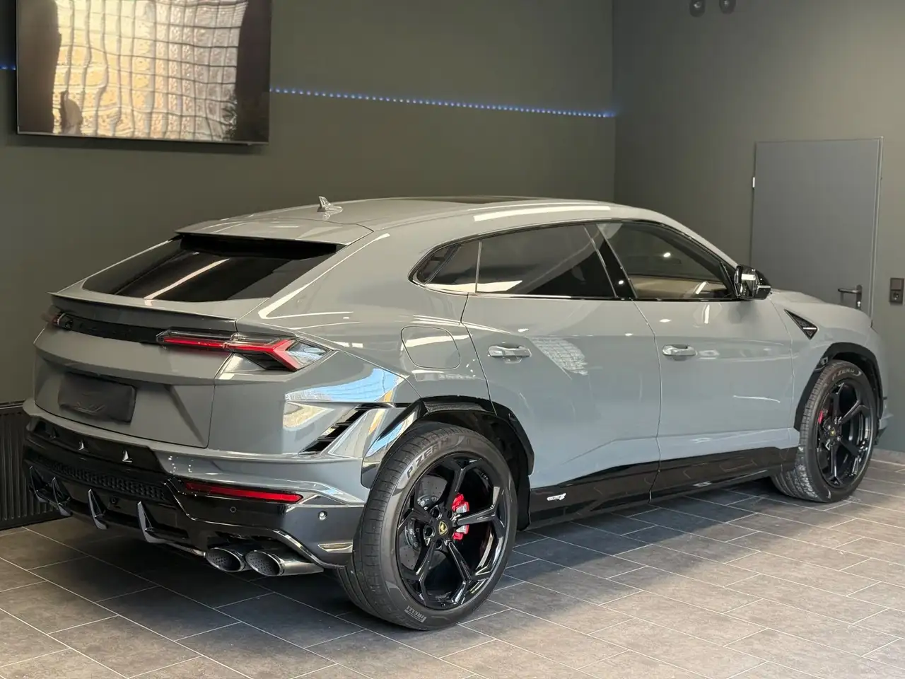 UrusS Grigio Telesto B&O Panorama Night-Vision