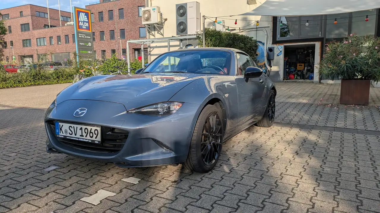MX-5MX-5 RF 2.0 # Edition 100 # Leder # Bose # 8-fach