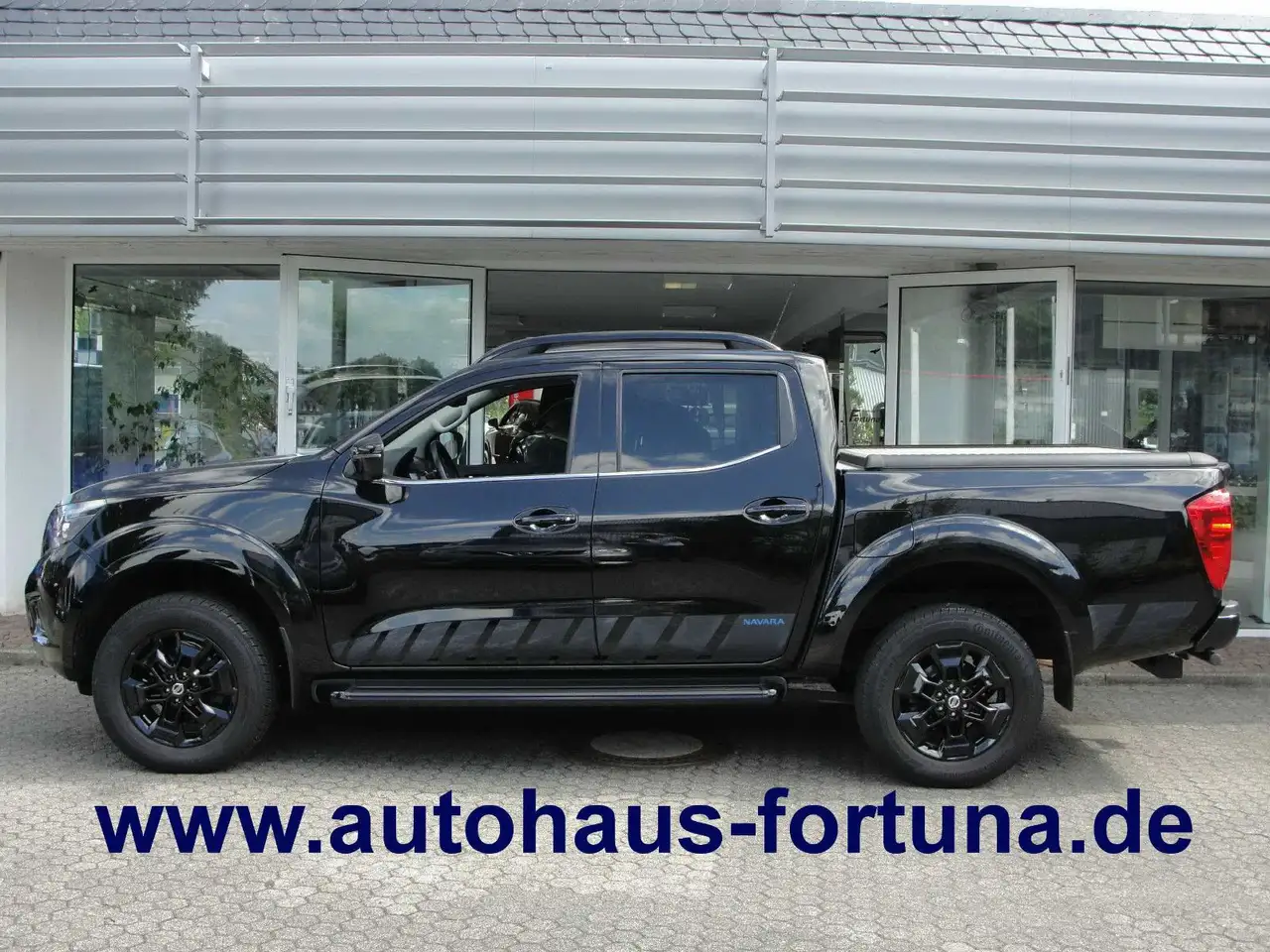 Navara2.3 dci N-Guard Automatic LED Glasdach