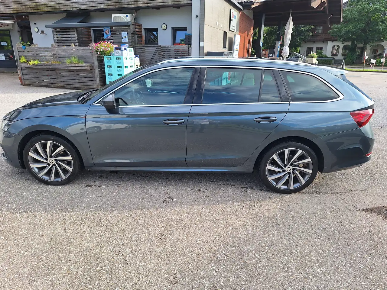 OctaviaOctavia Combi 2,0 TDI Premium DSG Premium